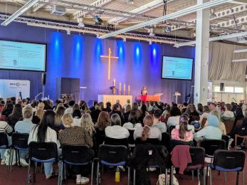 Die Zukunft der Pflege: Kongress und Party zum Tag der Pflegenden in Leipzig