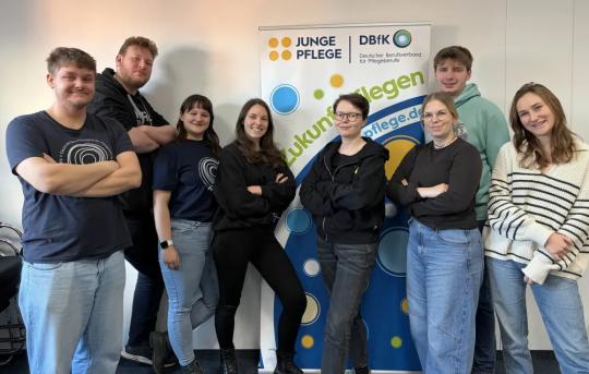 Die Lenkungsgruppe Junge Pflege erwartet euch beim Forum Junge Pflege am 10. Oktober in Berlin. 